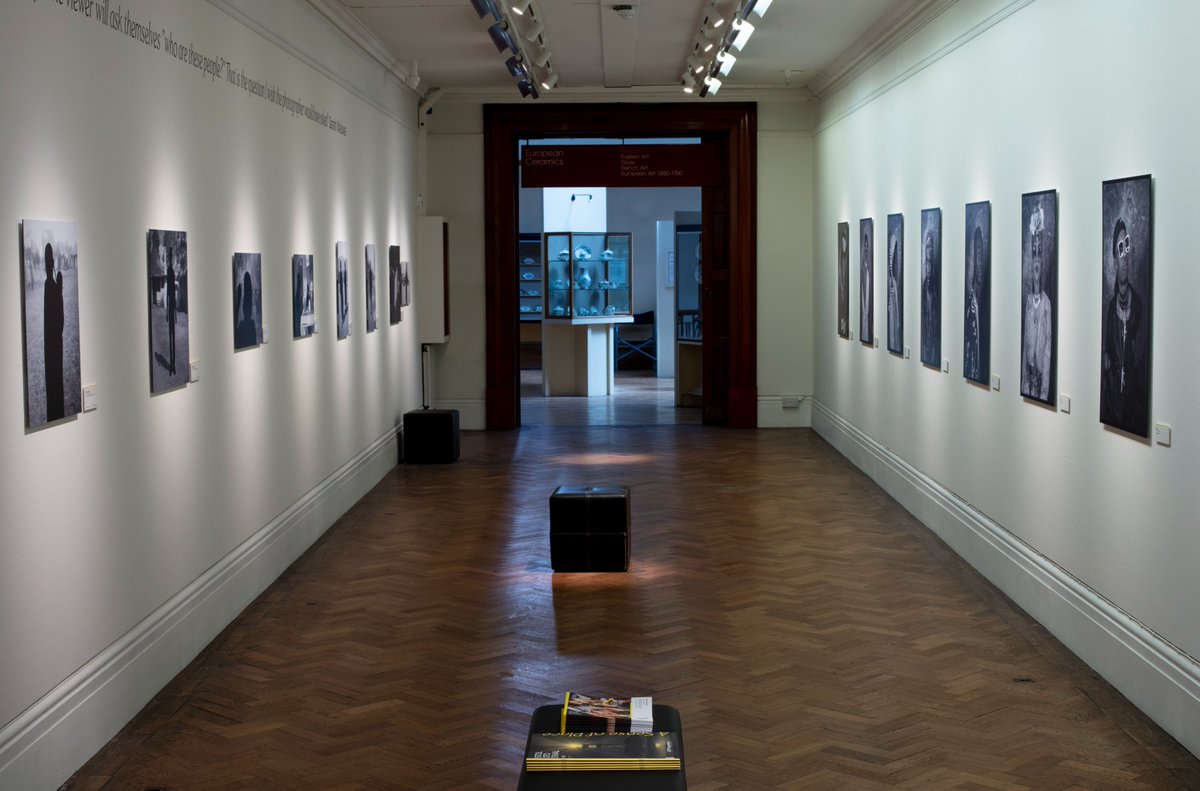 MarvinJRees's tweet photo. 📸 Happy #WorldPhotographyDay

@BRSphotofest have several fantastic photo exhibitions in #Bristol

Including portraits from Sarah Waiswa, who’s work explores the theme of colonialism

Read more 👉 https://t.co/V5VdlZOxOj https://t.co/3hkD3MS6LV