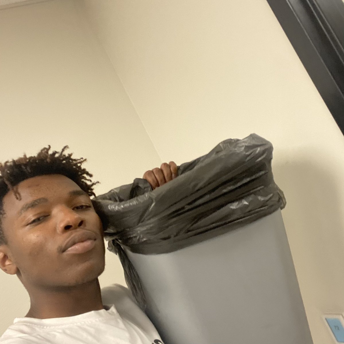 JumpCannJumpCan's tweet photo. @mrdrewsscience Me and bae https://t.co/TJB1SE2kJS