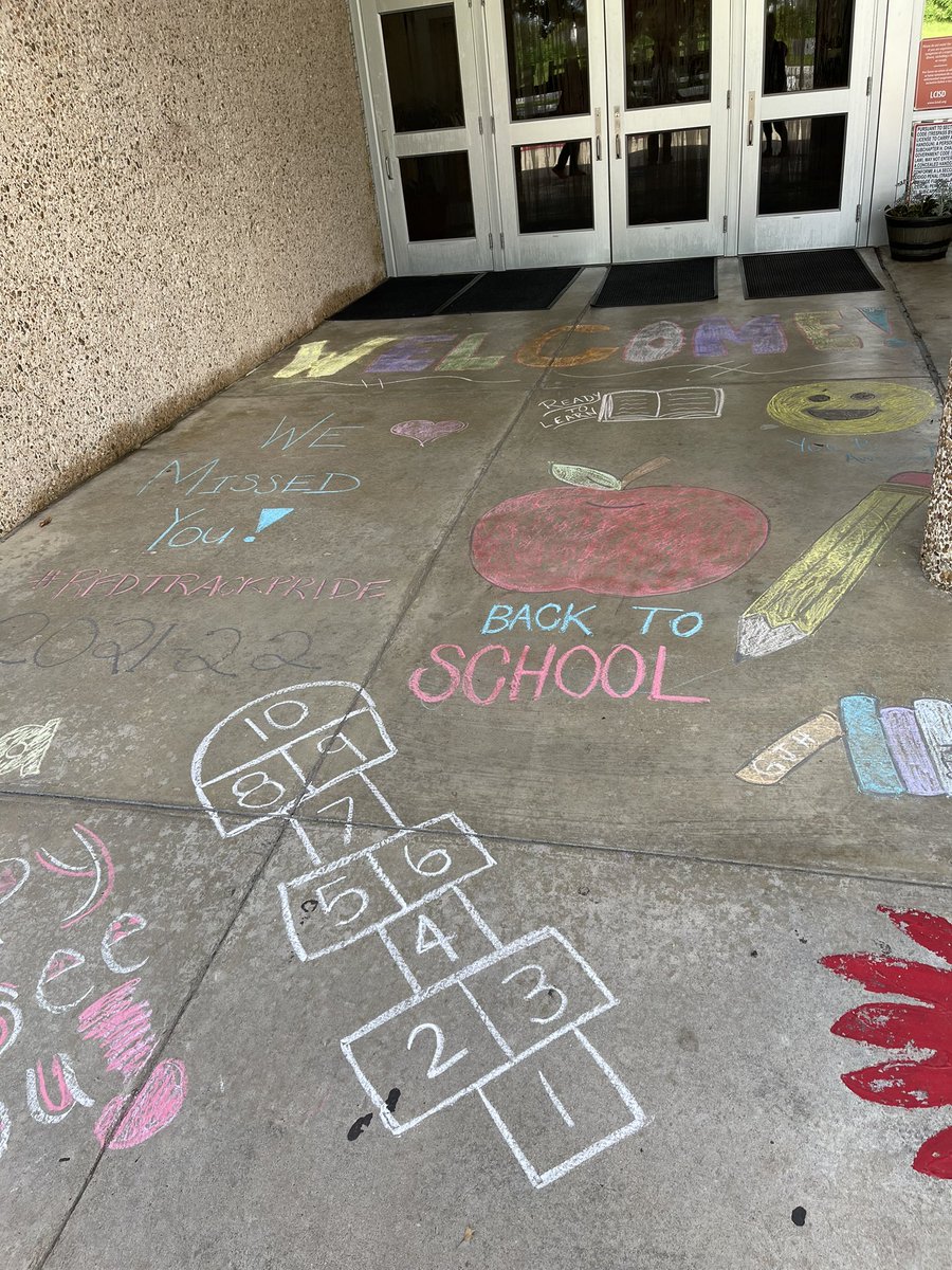 CoachCueva's tweet photo. Huge shoutout to all the @GJHRangers teachers that came out to help decorate the sidewalks for the first day of school! We had way more help than just the teachers in these pictures! We can’t wait to for the 1st day! #tellyourstory #redtrackpride #BacktoSchool2021 #artists https://t.co/sOQwyto8Hi