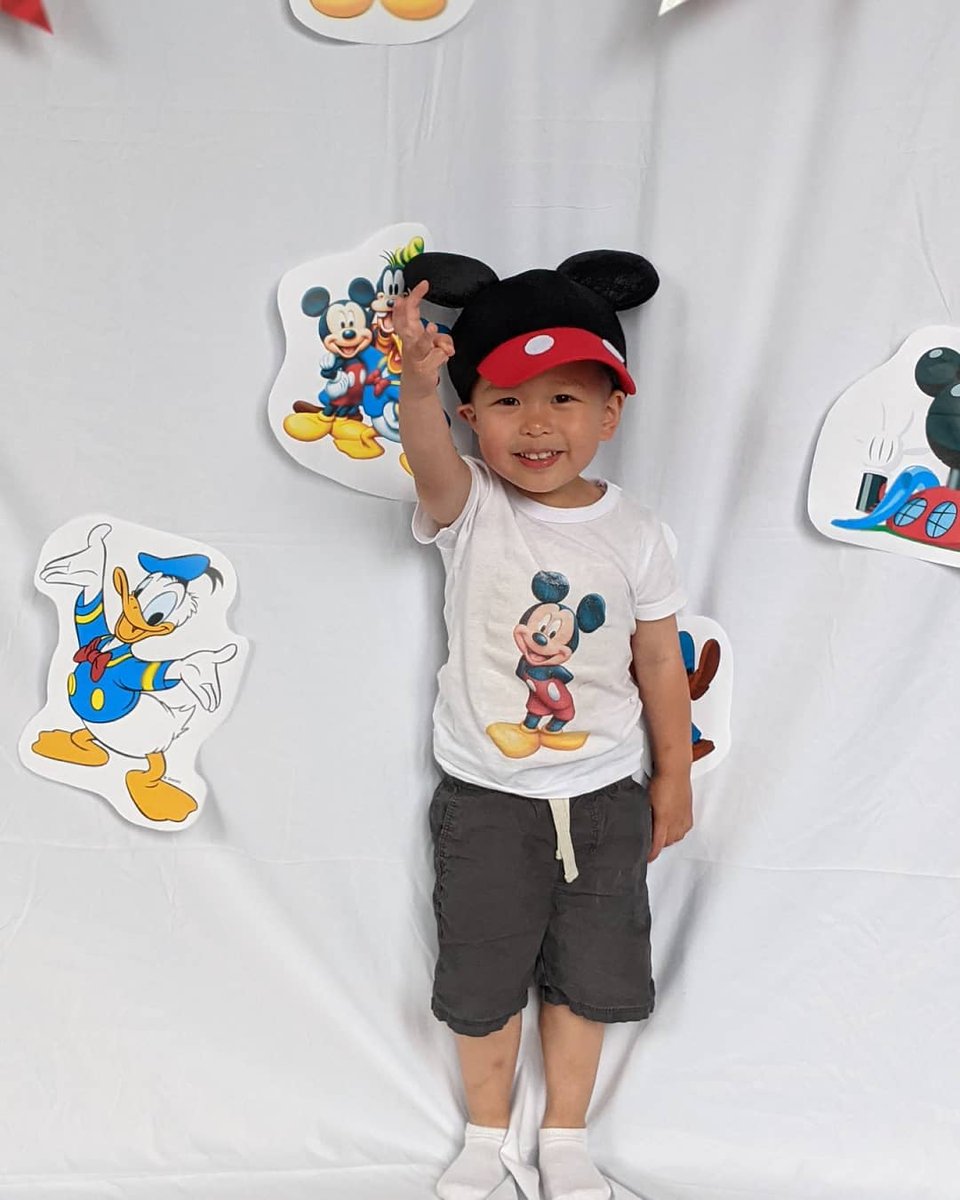 AMCKiddos's tweet photo. I'm so glad I got my kids to take my mind off the obvious manipulation in the US Market. This is the first time I'm really investing and it may be my last!!  
#AMCtothemoon #AMCSTRONG #AMCAPES #amckiddos #AMCARMY #amcstock #AMCMOASS #amc https://t.co/EtvoIKD0Ap
