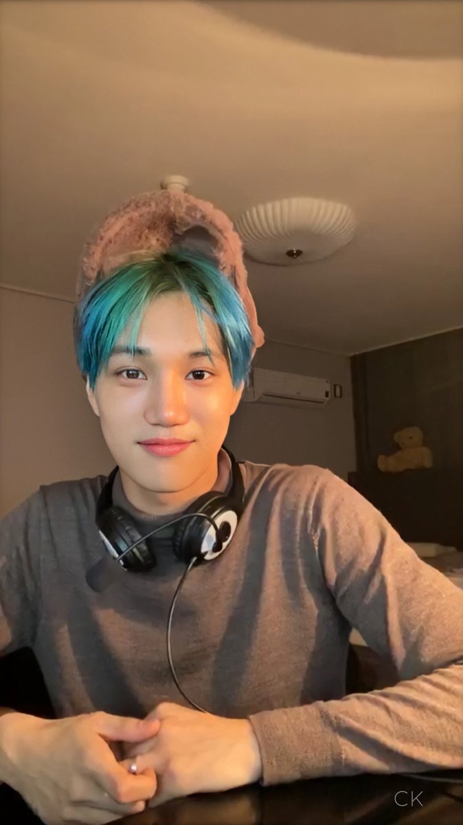 hourlyEXO's tweet photo. [@weareoneEXO #KAI] https://t.co/TJYHTC78v3