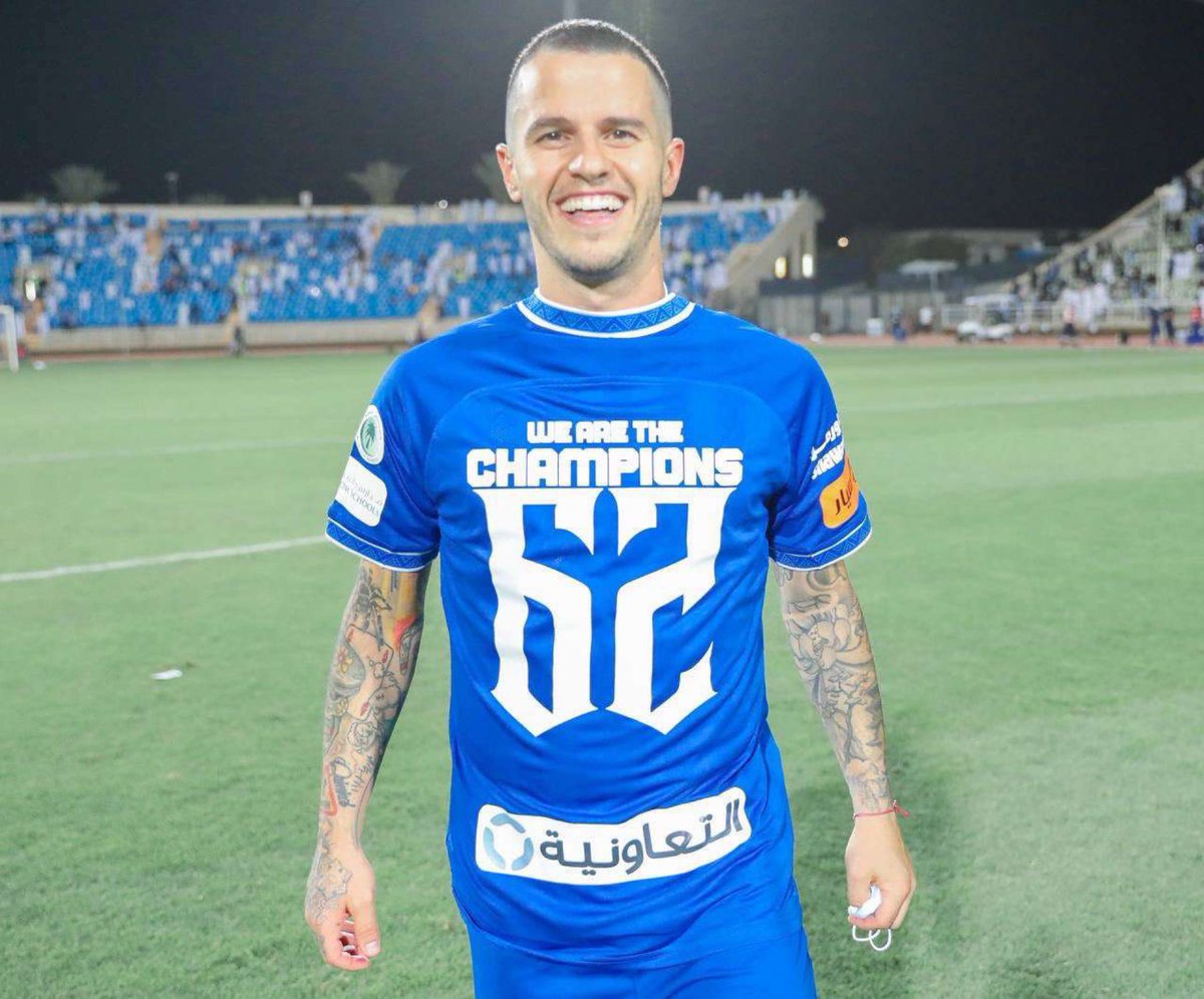 alekhbariyaSPO's tweet image. #عاجل | #الهلال ينهي علاقته التعاقدية مع الإيطالي سيباستيان جيوفينكو ويسجّل البرازيلي ماتيوس بيريرا في كشوفاته

alekhbariya.net/ar/news/CORE43…

#الإخبارية_رياضة