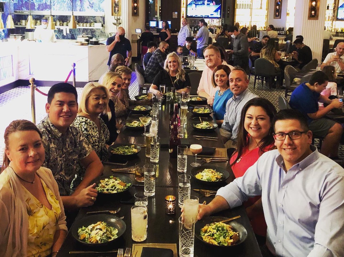 CAI Chapters from Austin, Dallas, Houston, and San Antonio broke bread at Gordon Ramsay’s world famous Hell’s Kitchen in Las Vegas. Thank you @CAIsocial for bringing everyone together! #CAIHouston https://t.co/g668yBs9cZ