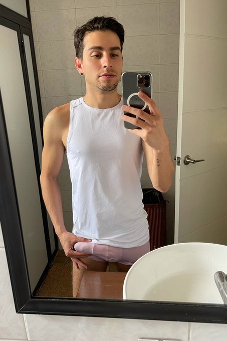2 pic. Alguien se está despertando ??? https://t.co/lvDUAkuBZY