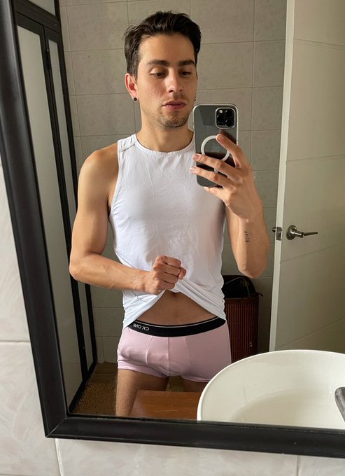 1 pic. Alguien se está despertando ??? https://t.co/lvDUAkuBZY
