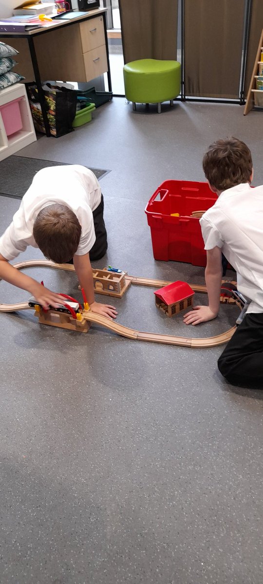 mrsljkent's tweet photo. L3/4 Learning is play : play is learning @ClaireSomervil6 @PrimaryOrchard #teninthebed #smallworldimprovisation #railway https://t.co/ZJkzXufi9S