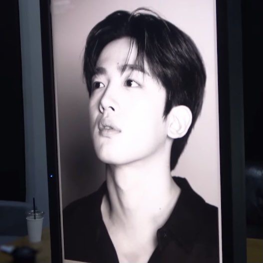 #김요한 #KIMYOHAN #WEi