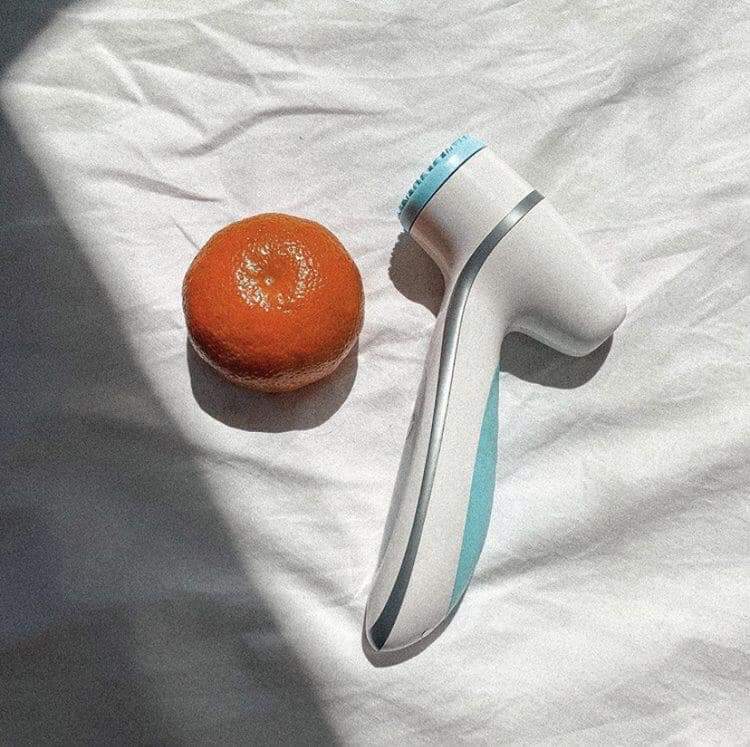 etherealtheskin's tweet image. #lumispa #lumispaaccent 

💫𝘛𝘏𝘌 𝘌𝘚𝘚𝘌𝘕𝘛𝘐𝘈𝘓 💫

Uno puede elegir ✔️ o no elegir ✖️ hacerse tratamientos #antiage , pero sin importar la edad que tengas, la limpieza facial no es negociable. 
Limpiarse la piel es #salud . 
TENELA HOY con el descuento VIP ETHEREAL ✈