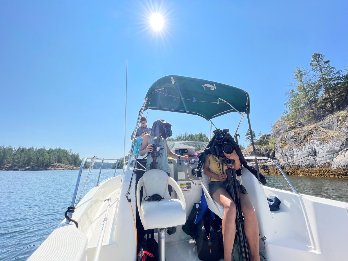 prismafestival's tweet image. Our film crew truly outdid themselves with tomorrow’s episode! Just wait 'til you see it.

Here are a few behind-the-scenes snaps depicting the unsung heroes of PRISMA on the Couch (Claudia, Angela and Ryk – you are amazing) as they did their thing in #DesolationSound.