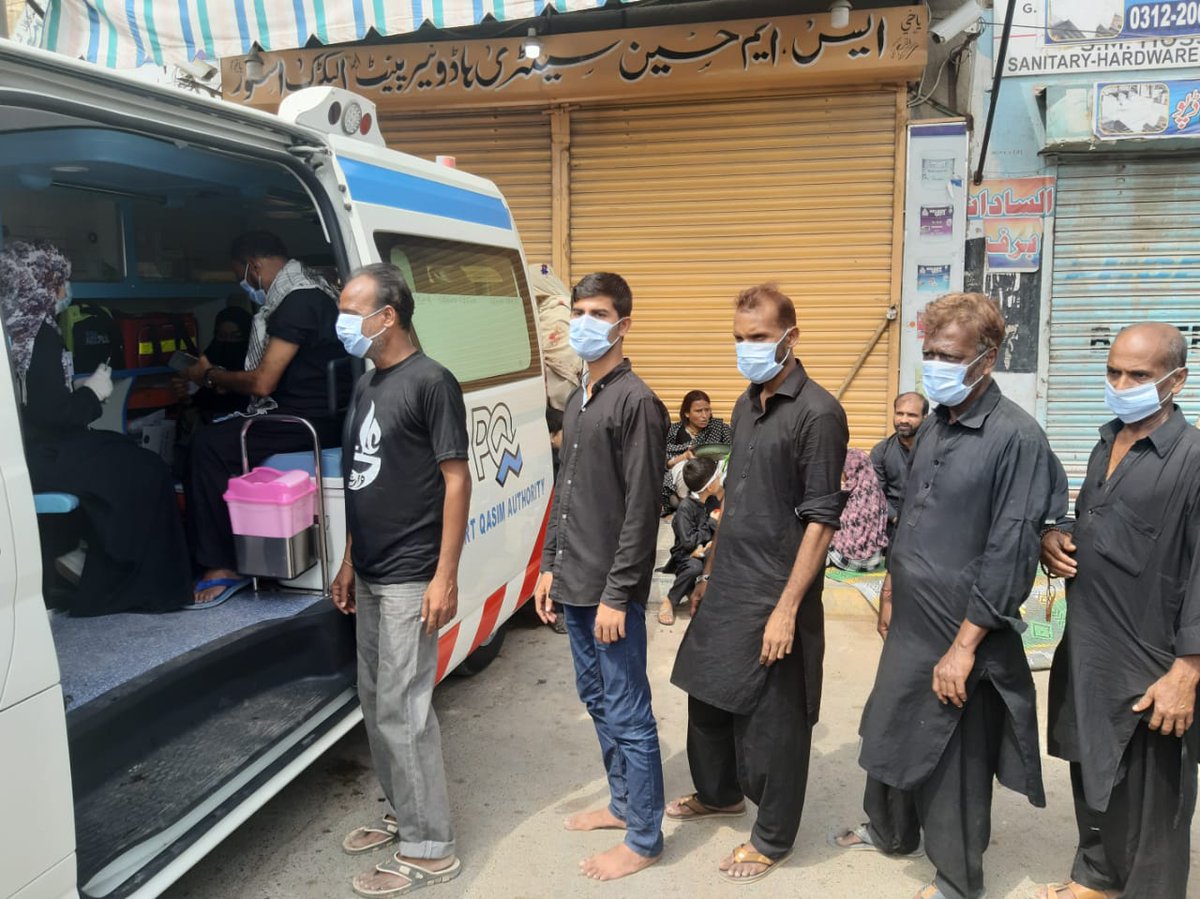 MaritimeGovPK's tweet photo. In the ongoing Vaccination drive by the Ministry of Maritime Affairs, today vaccination vans were setup by Port Qasim Authority- @QasimPort at the 10th Muharram Juloos.
Masks were distributed and many participants, the Azadaars were vaccinated. https://t.co/61QpKG37Pq