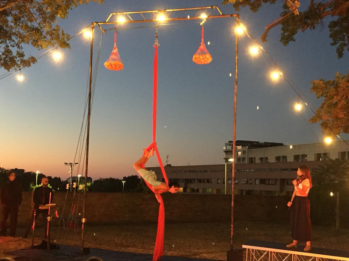 teatridipesaro's tweet photo. Continua l’avventura di #Suerte ! fino al 22 agosto agli Orti Giuli Circo El Grito sarà con noi per #StuporCircus il festival di circo contemporaneo.
Tutti i giorni in doppia replica alle 20 e alle 21:45!
Info e biglietti —> https://t.co/6BYfORuGG3
@plateaviva @comunepesaro https://t.co/bCE075OkP6