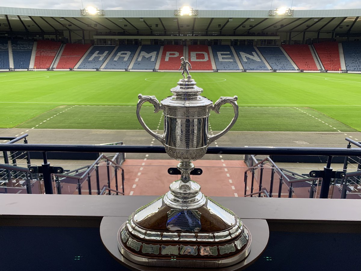 Great evening at the <a href="/HampdenPark/">BH Hold</a> launch event tonight hosted by <a href="/dougiedonnelly/">Dougie Donnelly</a> with guests Ruffy and Collins. The new boxes and lounges look fantastic!! #HampdenHospitality