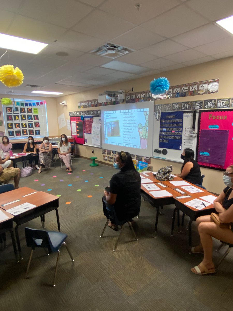 PattyAnnCe's tweet photo. Our kindergarten teachers are the best! Tonight they hosted a kindergarten parent information session! @ECE_ELEM @Southeast_OCPS @WilliamMSES @SheliaWindom https://t.co/lEZj1HgK0k