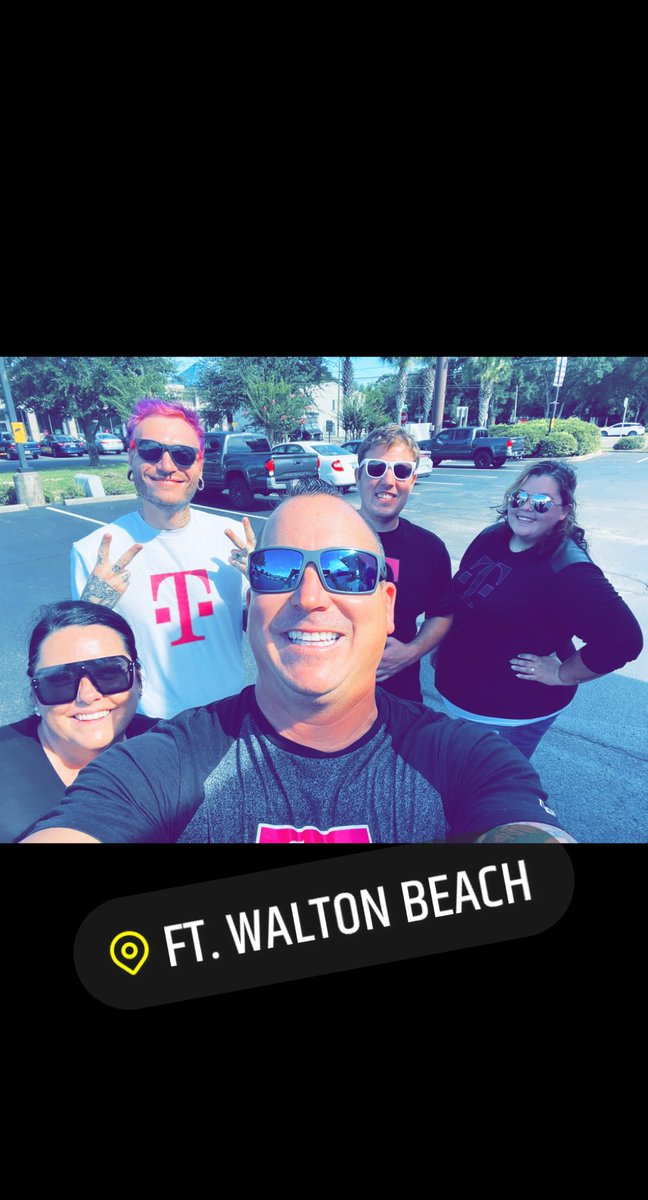 Had the best day catching up with <a href="/MitchClabeaux/">Mitch Clabeaux</a> &amp; visiting the <a href="/TMoTruckCrestvw/">T-Mobile Truck Gulf Coast FL</a> team!💕 #trucklife <a href="/jackhjohnson/">Jack Johnson</a> <a href="/MairaKen/">Ken Maira</a>