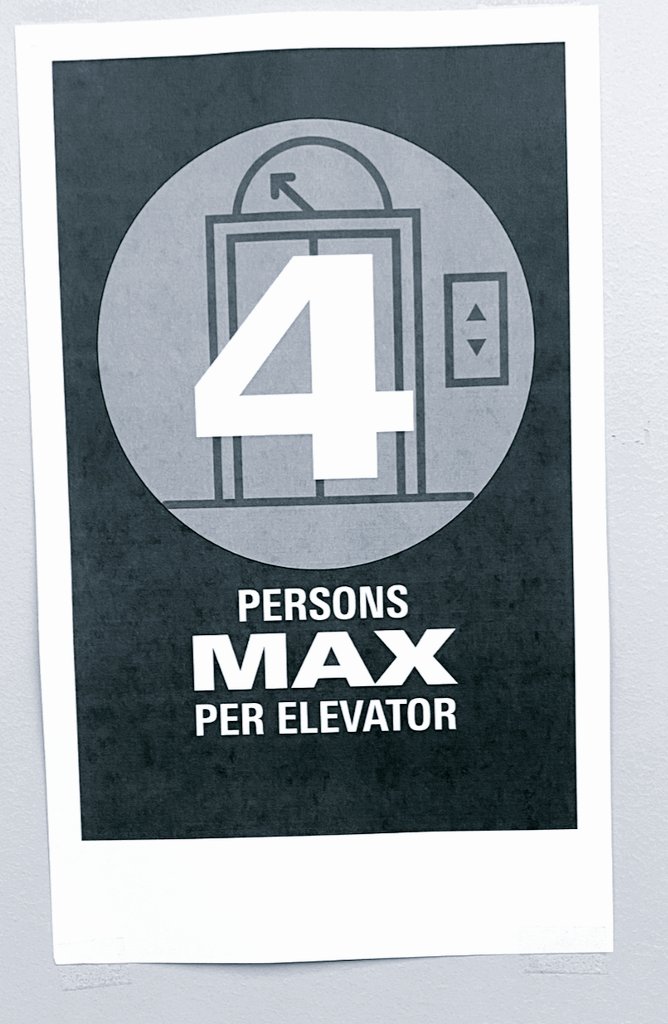 HunterPSCCUNY's tweet image. Spotted this week on another CUNY campus! We @ #HunterCollege are envious of campuses actually following #CDC guidelines on safe distancing like @ChancellorCUNY said we'd all be doing. #HunterSafeReopening #CUNY #CUNYSafeReopening