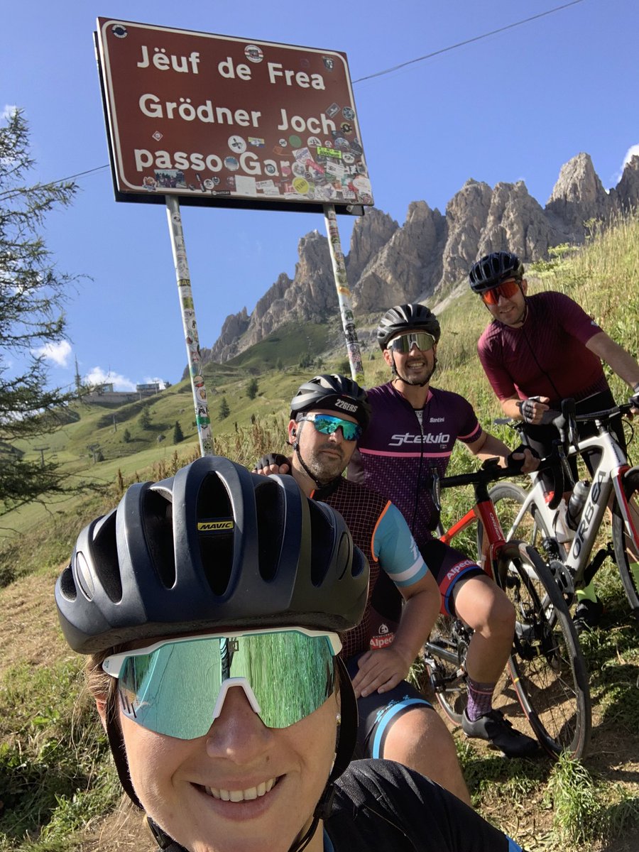 aitorgartx's tweet photo. Sellaronda: Passo Campolongo (1.875m) - Passo Gardena (2.126m) - Passo Sella (2.240m) - Passo Pordoi (2.239m)

52km +1631m https://t.co/XwLiv1KOuN