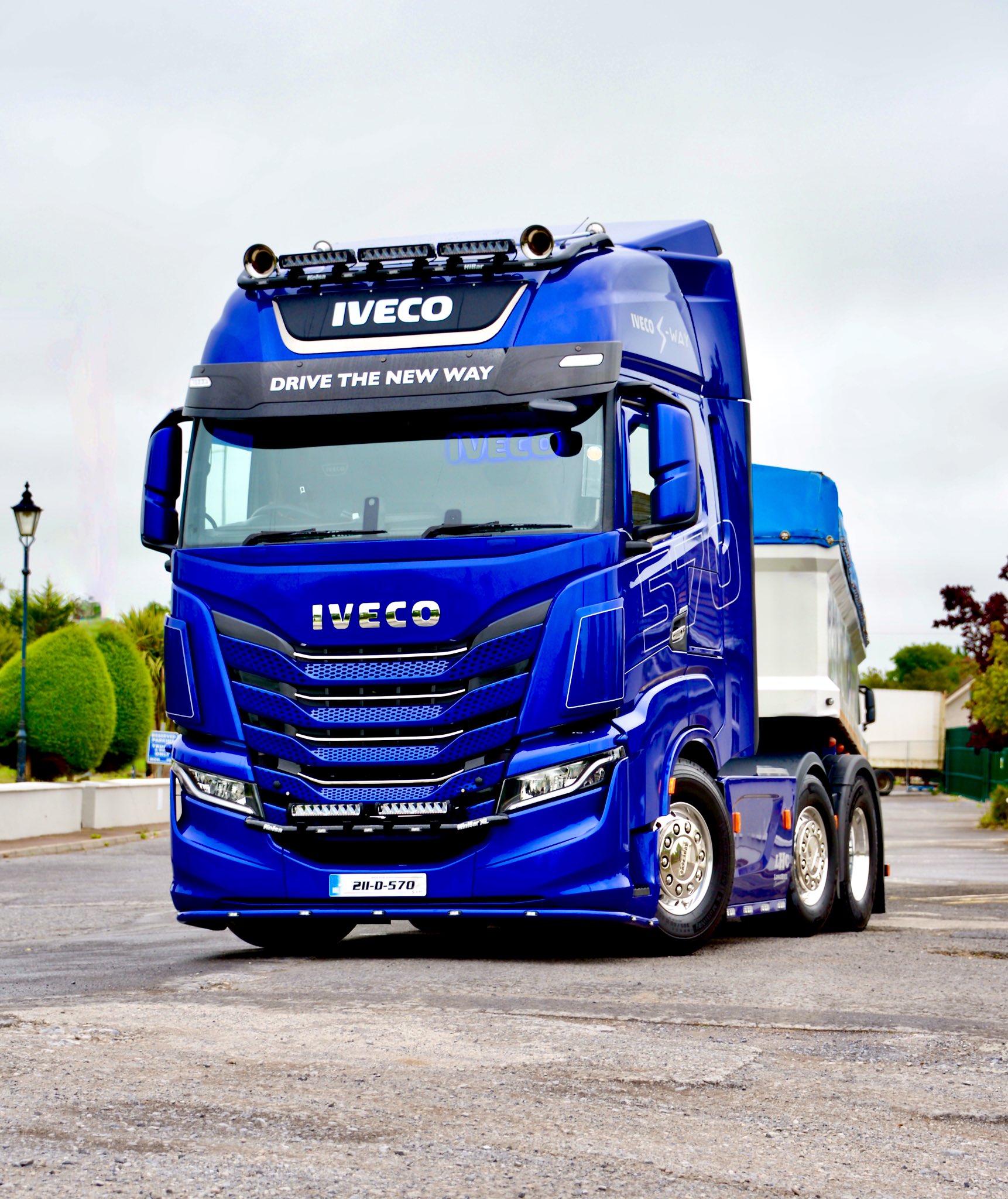 ROAD TEST: IVECO S-WAY IN THE UK - Trucking