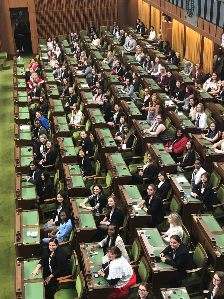 EqualVoiceCA's tweet photo. #TBT to #DoV2019, where 338 women sat in the House of Commons!
We can't wait to see the house look more like this one day!
#electmorewomen https://t.co/oHVfleHIh0