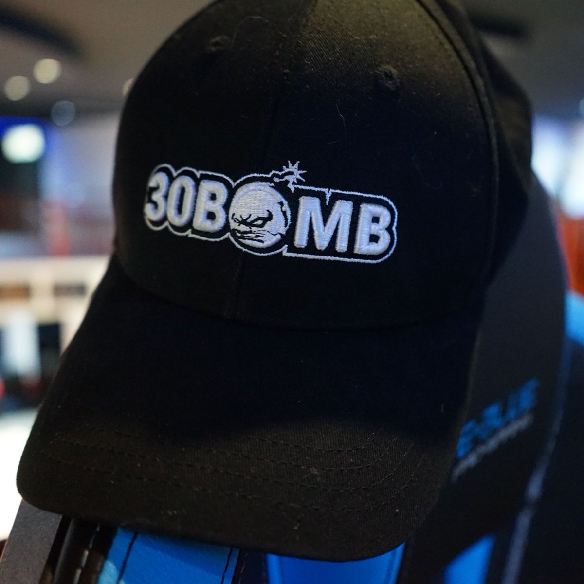 30BOMB tweet media
