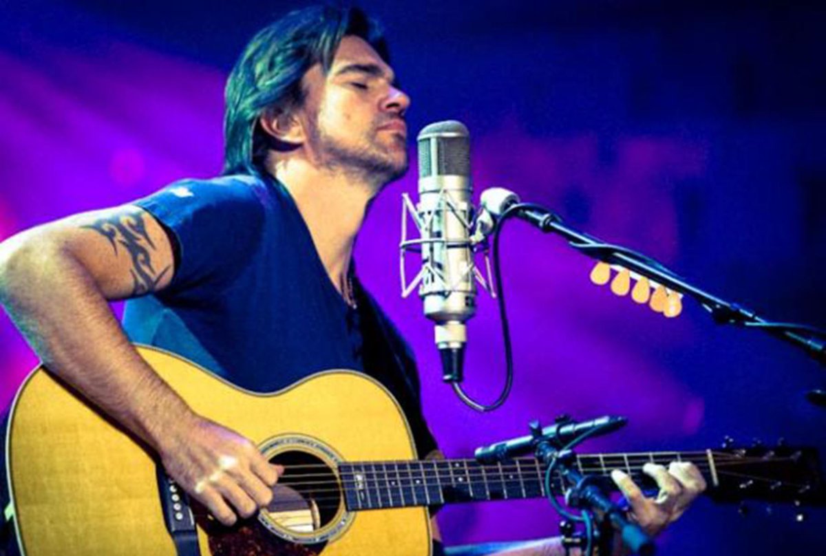 Хуанес ла. Juanes в молодости. Juanes певец. Juanes в молодости. Хуанес ла.