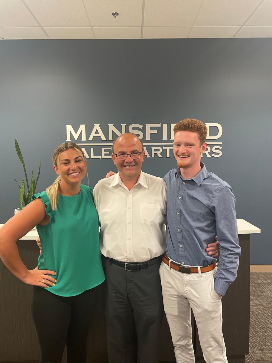 SFEPartners's tweet image. Congrats to Eric and Alyssa for completing MSP's first internship program and a shoutout to Michael for guiding them every step of the way. We look forward to continue working with them and hiring more soon! #Sales #Salesconsulting #Salesacceleration #Increasedpipeline