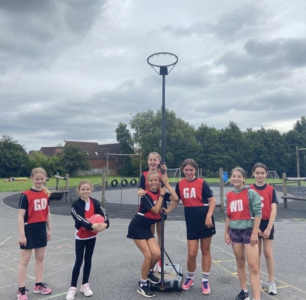 LittleSuttonNC's tweet photo. Another successful netball fun day completed 🙌🏼🏐
#netball #wmtogetheragain #netballfamily #netballgirls https://t.co/2F3L2XH3Vt