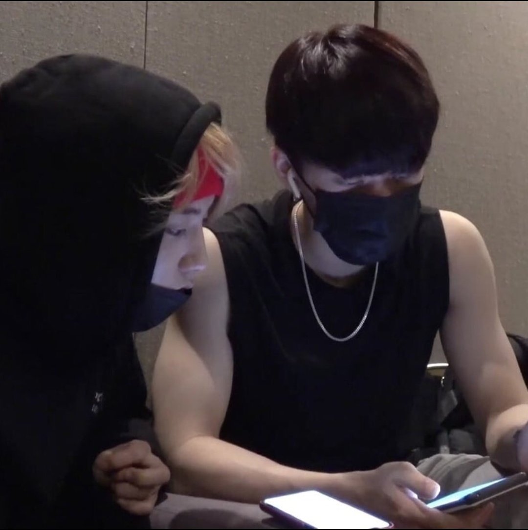 skzcore (@straykidscore) on Twitter photo 