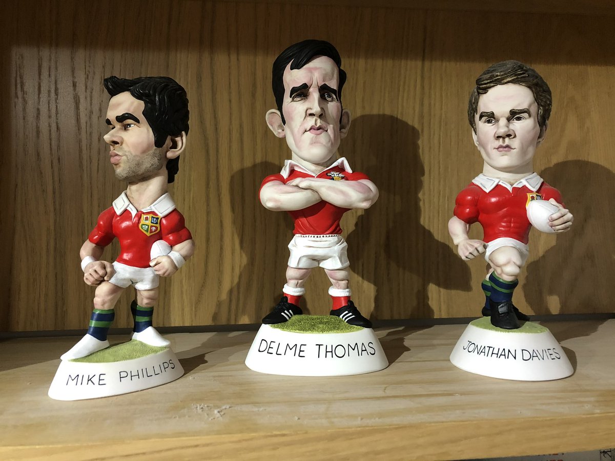 CennyddJ's tweet photo. @helzbach @LlanelliRFC Llewod Bancyfelin! https://t.co/TxELjPlGxx