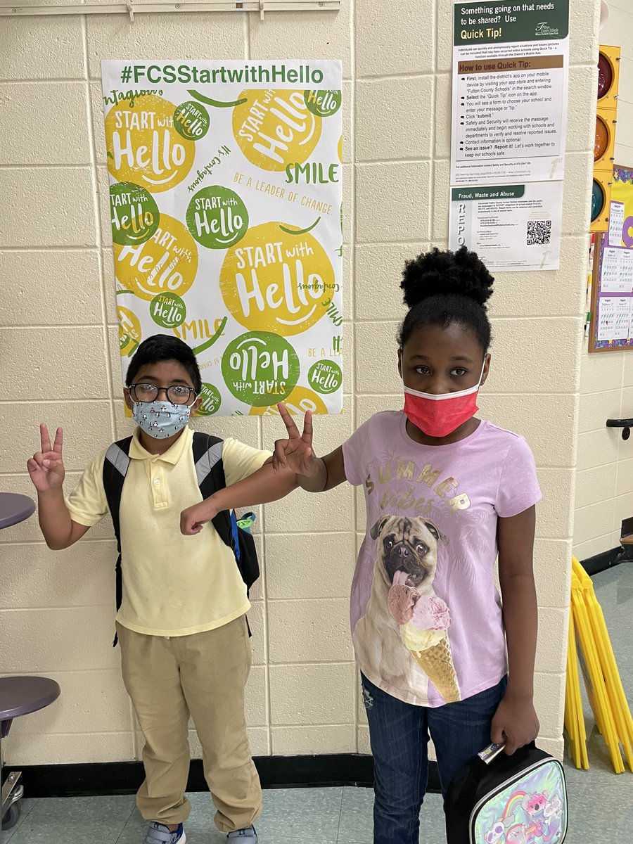SmithOnTheMic_'s tweet photo. Just a few of the faculty, Staff and students at @HEHElementary participating in day 4 of #FCSStartWithHello campaign #MixItUpDay #kindnessReallyCounts @fcspbis @FultonCoSchools @AdrienneGSmith1 https://t.co/rnuBZFeHhF