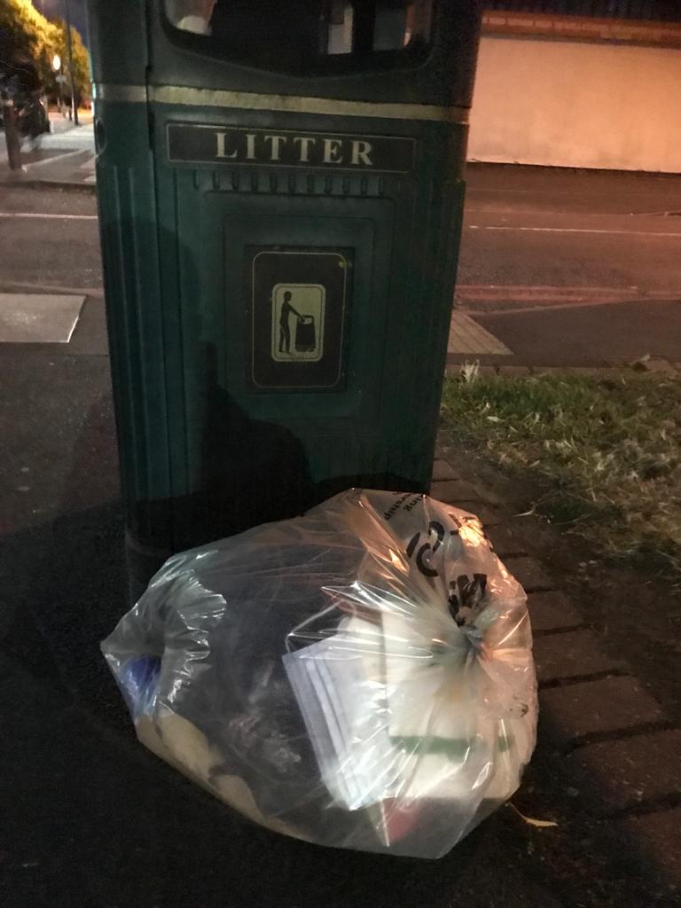 Litterwatch1's tweet photo. #thankyousomuch to Wayne for continuing to look after his #adoptedstreet &amp; removing another bag full of #litter #horseleyheath #Tipton
#teamwork
#volunteersrock 
#makingadifference 
#keepsandwellclean
@SercoESUK 
@sandwellcouncil 
@SandwellNhoods https://t.co/YsBO8oFyry
