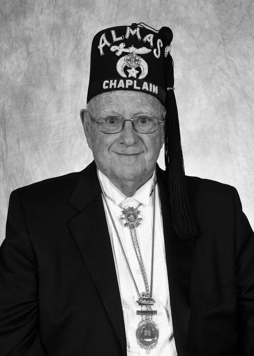 DCGrandLodge's tweet photo. Our Grand Lodge lost one of its beloved and longest-serving members this week. We remember our Worshipful Bro. Walter F. Simon, Grand Chaplain Emeritus. 
Our prayers remain with his family. https://t.co/ILZpOMME40