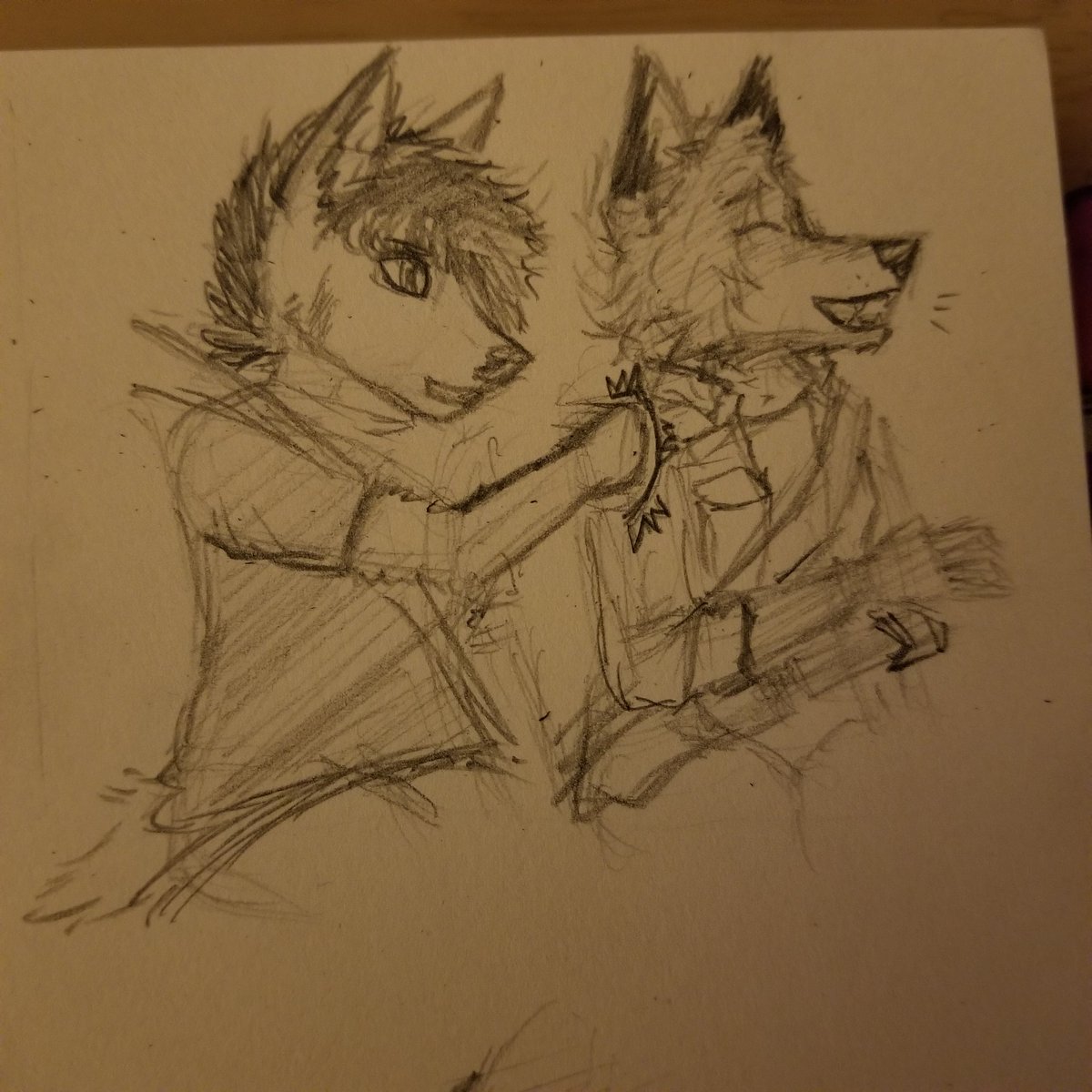 FlaminFoxGaming's tweet photo. Been on a vacation this week at a place with no internet connection, during car rides me and the deer have been playing Punch Bug. I'm winning, and she gets me back hard ❤
#furry #fox #vixen #anthro #piebald #deer #punchbug https://t.co/HZGZ7vuRzE