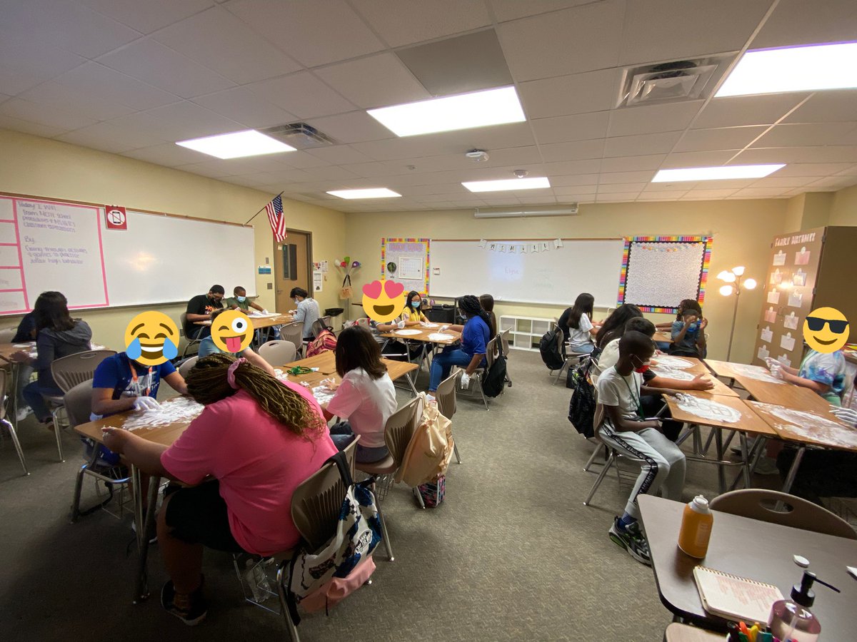 My kiddos had a BLAST learning about each other through drawing in shaving cream. 1. I have never learned so much about students so fast 2. My room now smells amazing !!
#Mayde4ELA #MaydeUsProud <a href="/MCJHGators/">Mayde Creek JH</a> <a href="/AmandaSWeaver/">Amanda Weaver</a>