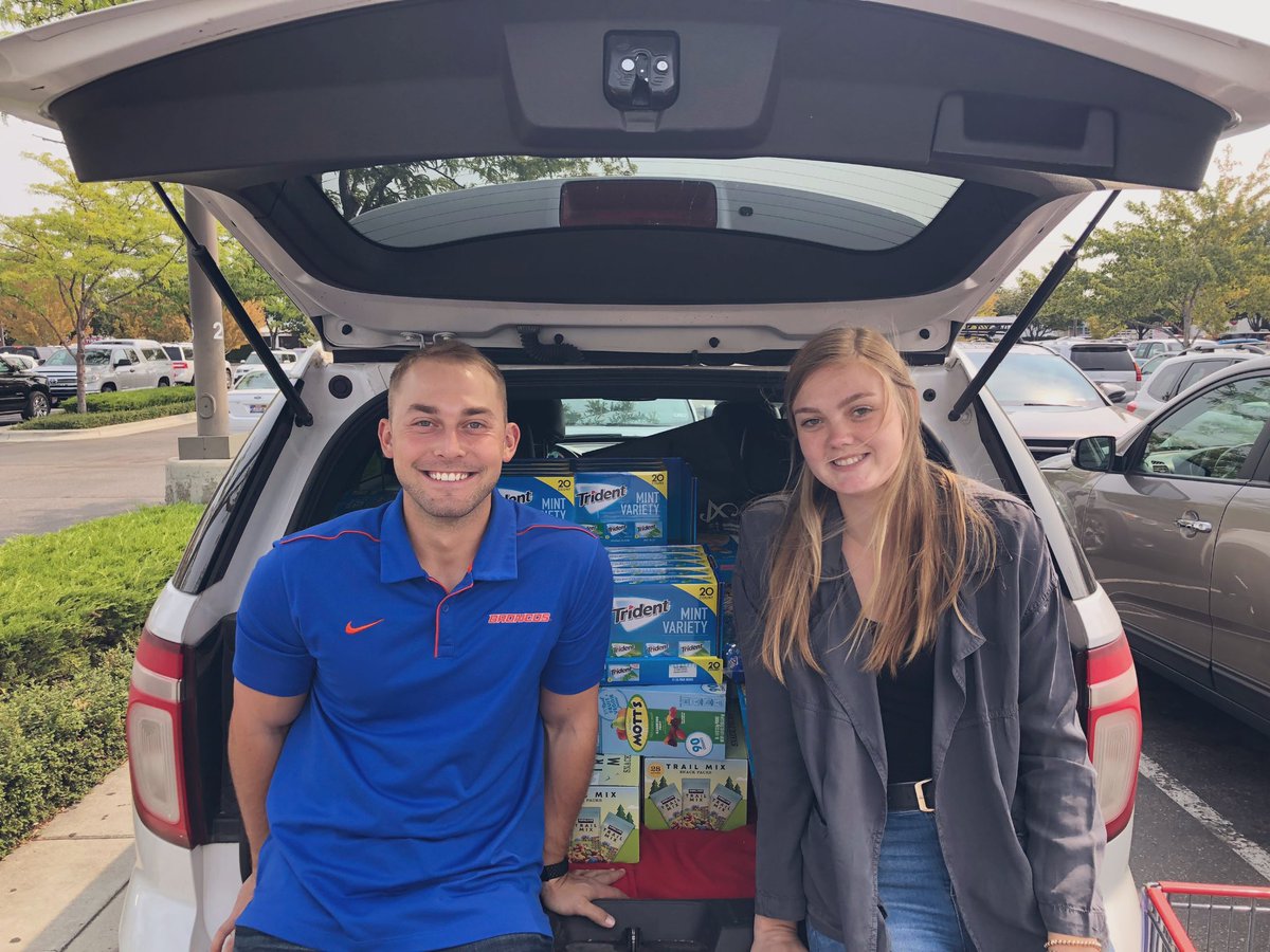 We’ve got the snacks on 🔒 for the first week of school! 

🚨Student-athletes: come grab a snack pack anytime from 9-5 all next week in PRECO! We want to meet all of you and get you fueled up for the first week of school 🙌🏼