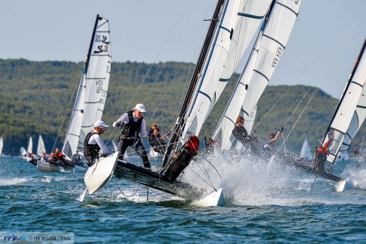 FFVoileEvt's tweet photo. 📷 Les photos du jour signées Eric Bellande 🔥. #CFEG #CFJeunesVoile
📱 Toutes les images sont à retrouver sur le site officiel du Championnat : https://t.co/8D2wJ3sxw5 https://t.co/qx0m5gRvuQ