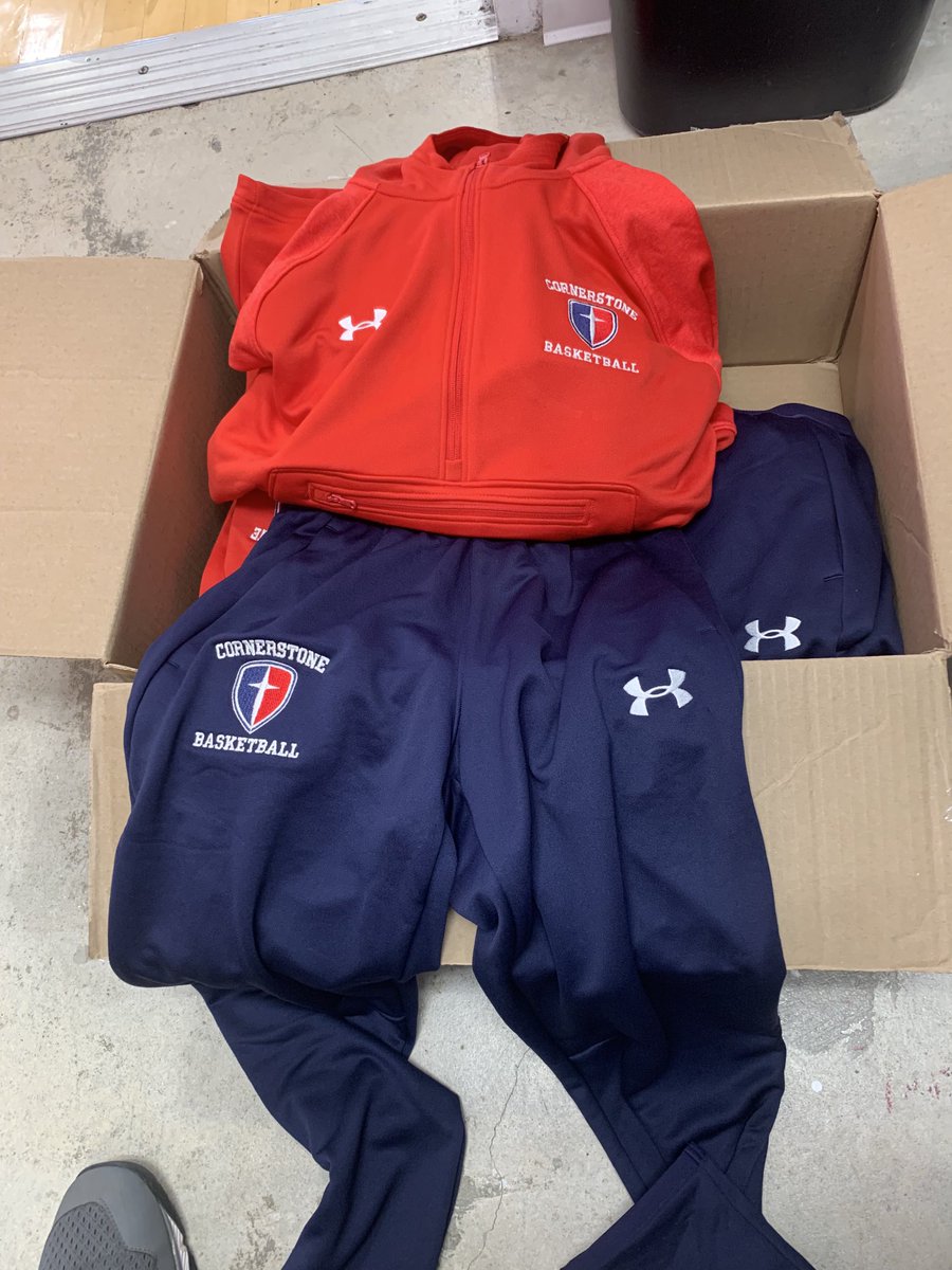 ccs_girlshoops's tweet photo. The girls new travel sweats have arrived!!! When you travel like we do, you should be comfortable and look like a team!! #WeCanDoAllThings @CCS_Warriors https://t.co/16ZTwboWCa