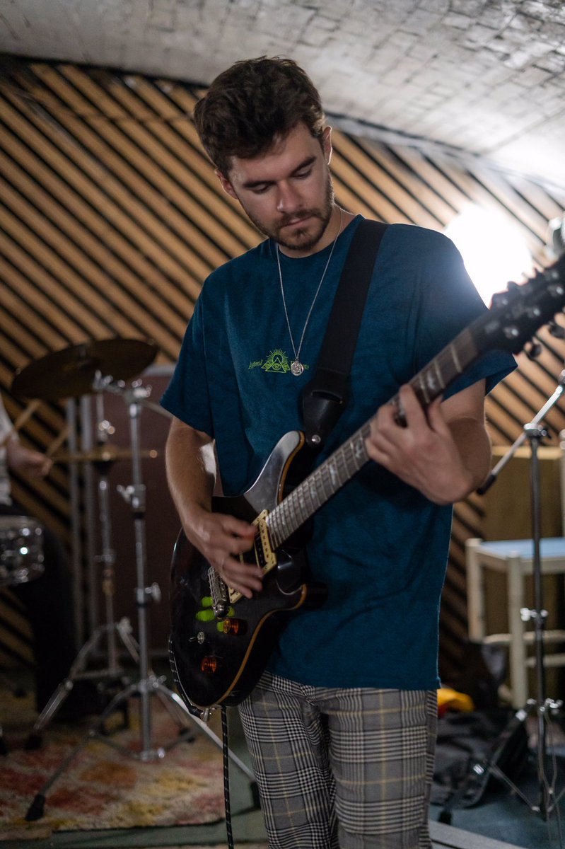 INTRODUCING DA BAND 3/4

“hi, i’m jared (<a href="/jaredrsb/">Jared</a>), i’m on lead guitar. my fav songs to play are sweet home alabama &amp; stairway to heaven. you might think that’s cringe, you’d be right. always up for a guitar hero challenge, if you think you can beat me😉”
-
pics - @_JLMedia__ 🤍