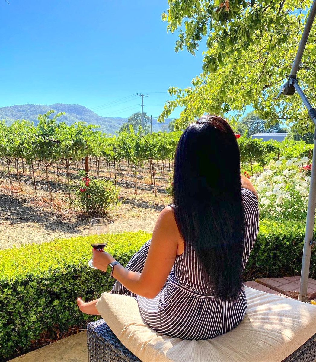 Soaking in the views and the wine ☀️🍷
📷 @ana__bear