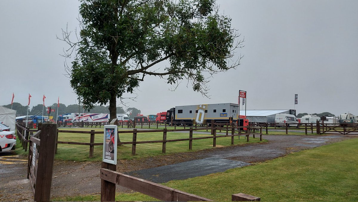 Fantastic 1st day helping  <a href="/CadwellPark/">Cadwell Park</a> get ready for <a href="/OfficialBSB/">British Superbike Championship</a> The atmosphere is already amazing!!