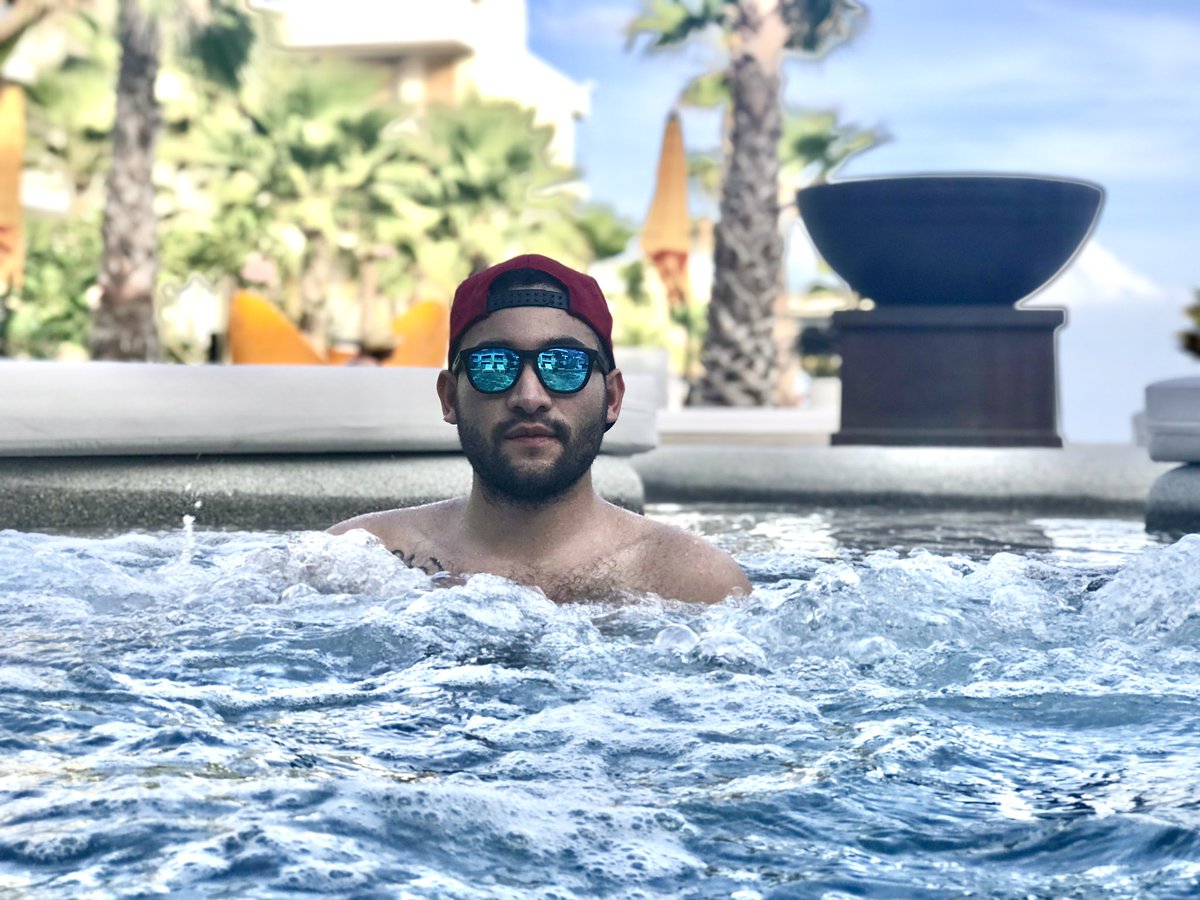 godoyme's tweet photo. Se antojaaaa verdaderamente 😍 #tbt #mexico #cancun #rivieramaya #jacuzzi #onsomething https://t.co/KeuiRaSpjE
