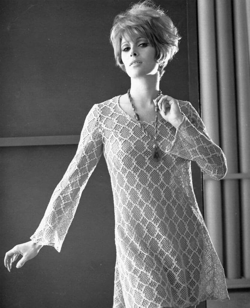 Happy Birthday to Jill St. John who turns 81 today!  Pictured here back when she was a Bond Girl. 