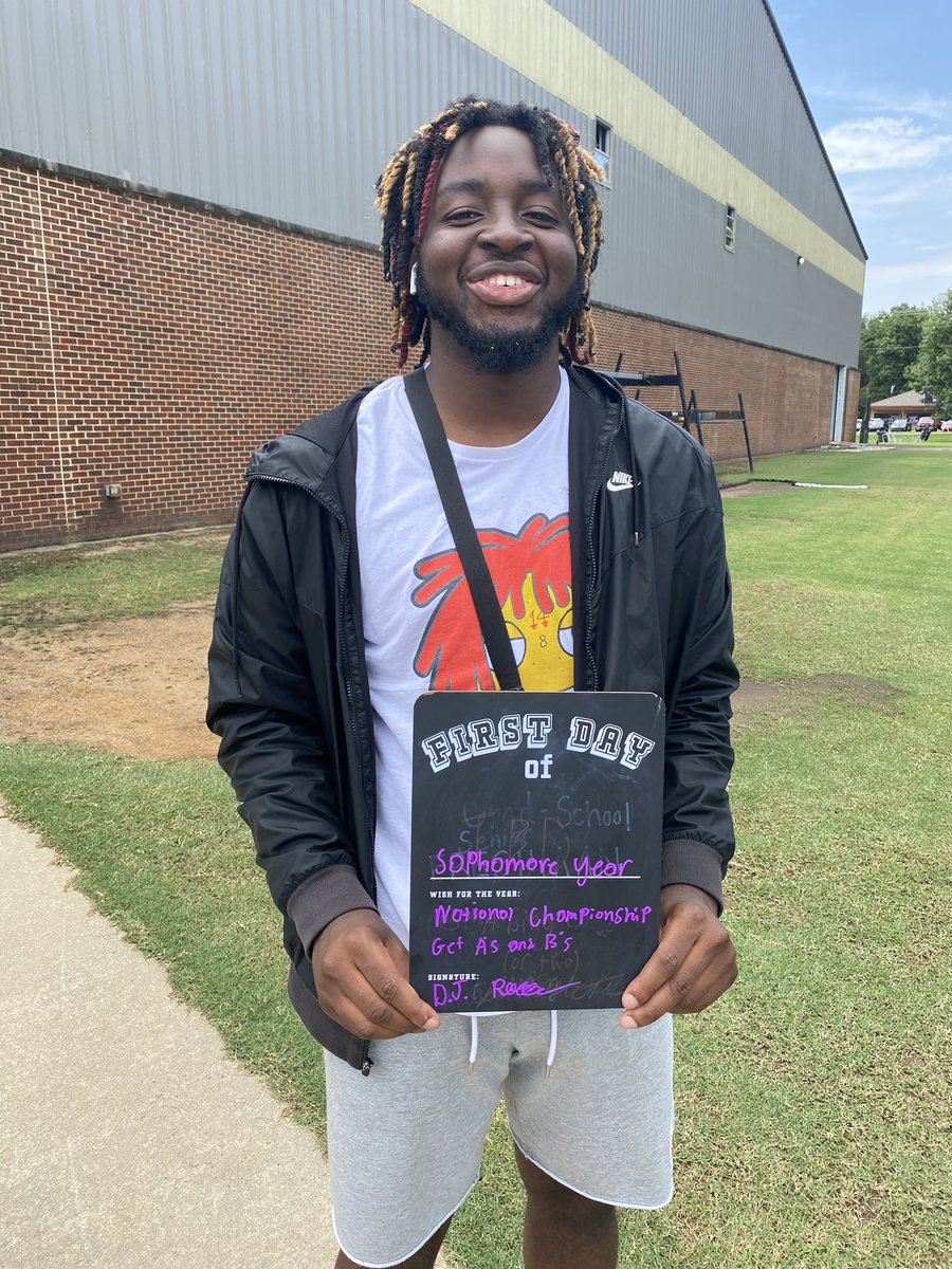 𝗨𝗖𝗔 𝗕𝗘𝗔𝗥𝗦 𝗙𝗢𝗢𝗧𝗕𝗔𝗟𝗟 tweet media