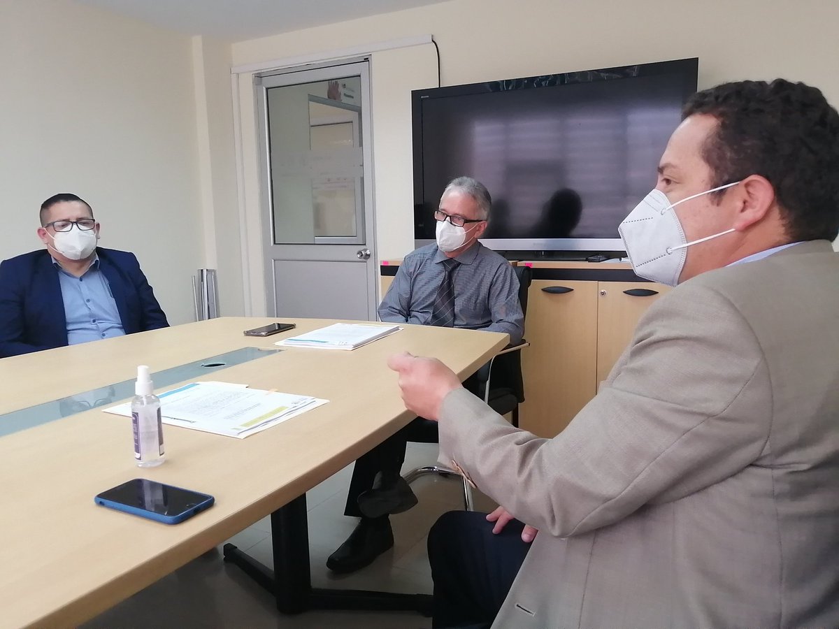 Camilo Espinosa (@camiloaep) on Twitter photo Recibimos la visita de <a href="/AndresMunozEc/">Andrés Muñoz</a>, alcalde de <a href="/GADMISaraguro/">Alcaldía de Saraguro</a> y su equipo de trabajo para fortalecer la cooperación interinstitucional y destrabar trámites administrativos que demoran la firma de convenios que benefician a la comunidad educativa.
#JuntosLoLogramos Recibimos la visita de <a href="/AndresMunozEc/">Andrés Muñoz</a>, alcalde de <a href="/GADMISaraguro/">Alcaldía de Saraguro</a> y su equipo de trabajo para fortalecer la cooperación interinstitucional y destrabar trámites administrativos que demoran la firma de convenios que benefician a la comunidad educativa.
#JuntosLoLogramos
