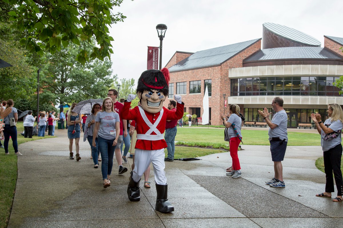 🚨 New Students 👇

Be sure to attend the 2021 Virtual New Student Induction Ceremony, a formal welcome and introduction into the IU Southeast community.

📅 Friday, August 20
🕙 10 a.m.

More info ➡️ ius.edu/new-student-pr…