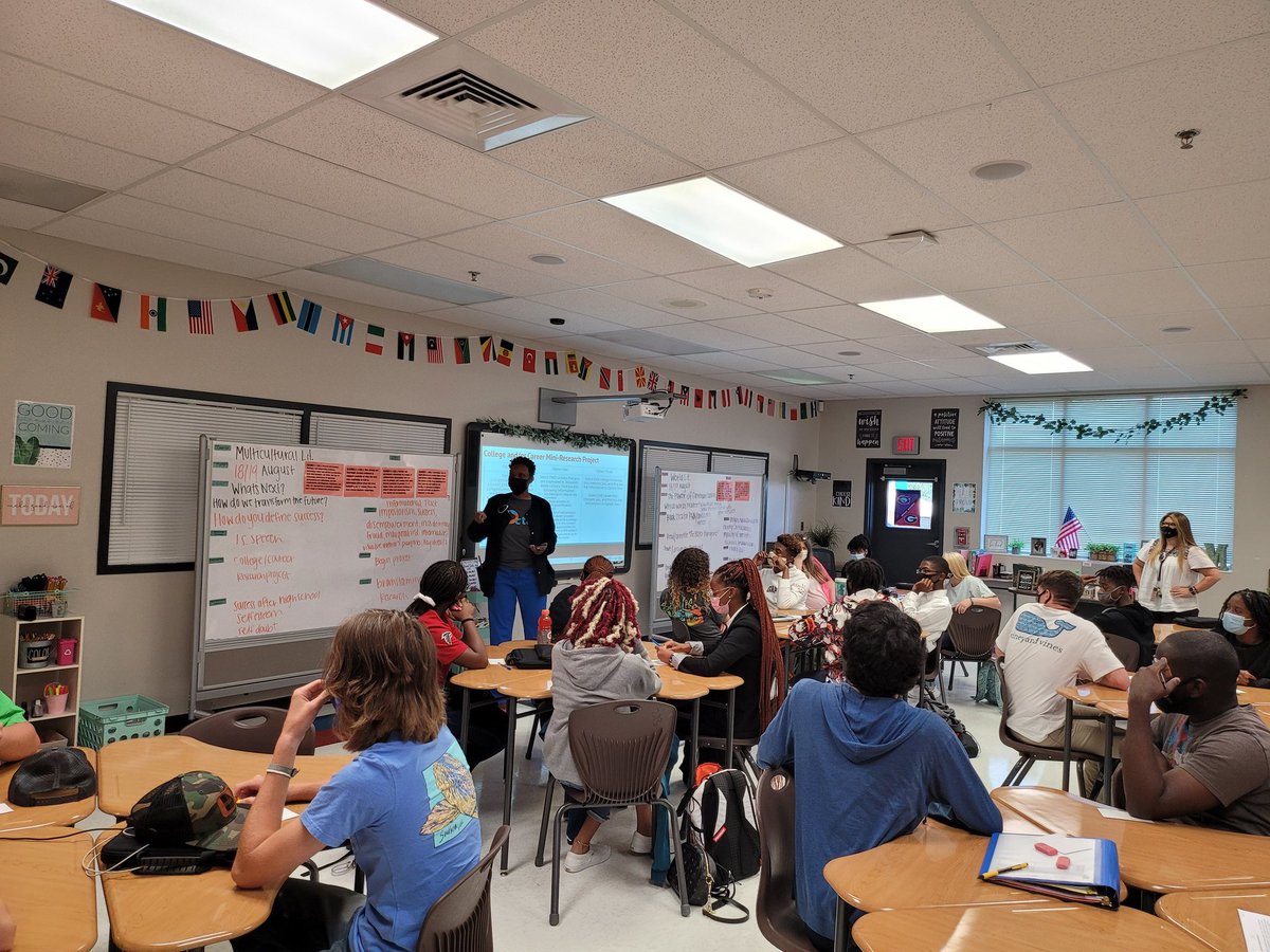 darrelladaniel's tweet image. Thank you Mrs. Axson (Health Care Science) and Mrs. Moody (Multicultural Literature) for this inspirational, cross-curricular lesson on Imposter Syndrome! #myncca