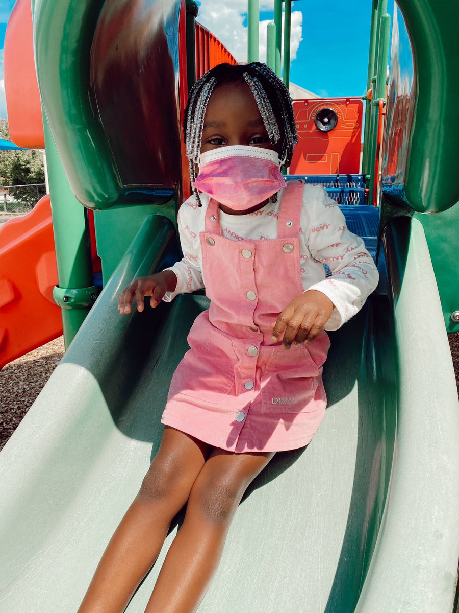 RCPS_EarlyLearn's tweet image. Cover me in sunshine ☀️ #playgroundvibes