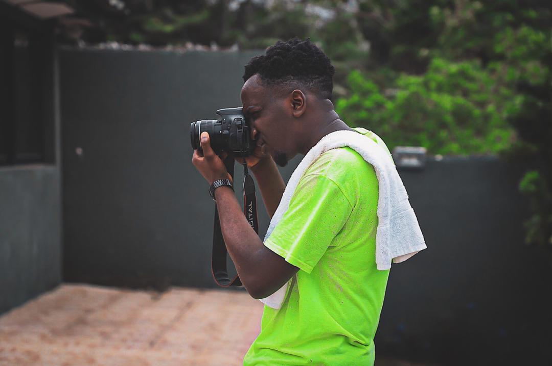 Consultants_FC's tweet photo. Aujourd'hui est la journée mondiale de la photographie. C'est l'occasion de rappeler que @life_of_gelo est le meilleur photographe de ce réseau ❤️😉🤗 https://t.co/qpzZce4tog