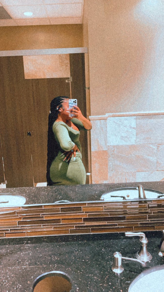 Jasie_Luna's tweet image. I promise I’m working hard.