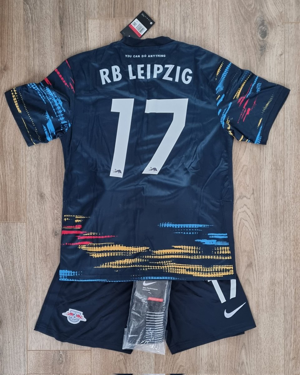 LivKitMan's tweet image. RB Leipzig home and away kits for @AfcBull all the best for the season lads👍🏻thanks again