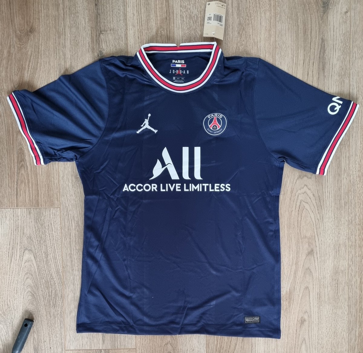 LivKitMan's tweet image. Bayern,Madrid &amp;amp; PSG tops for @sean_normski 👍🏻